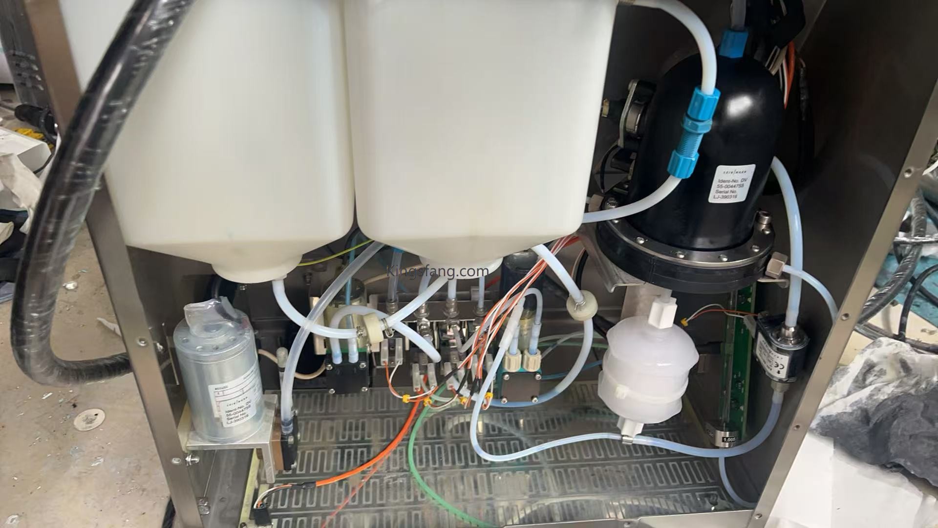 Como solucionar problemas de vazamento de tinta em uma impressora CIJ